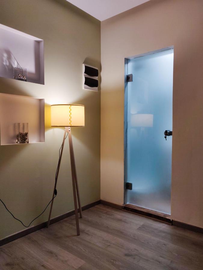 Luxury Suites With King-Sized Bed Солун Екстериор снимка